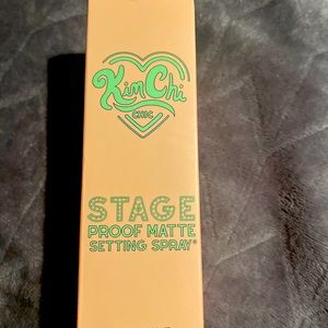 Kim Chi Chic stage, proof matte, setting spray
